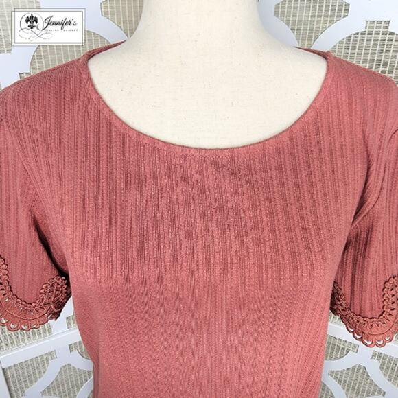 Ann Taylor Factory Rust Scoop Neck Scallop Lace Short Sleeve Sweater Size L - Picture 3 of 9